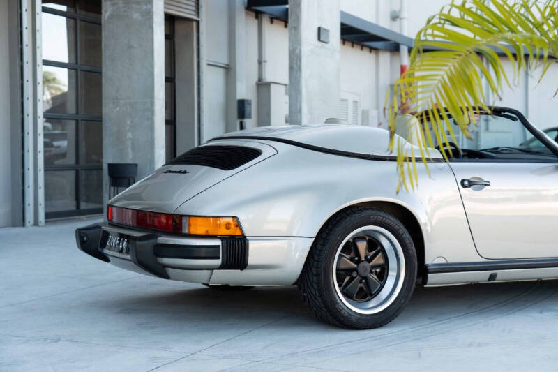 1989 Porsche 911 Carrera