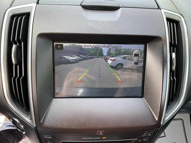 2017 Ford Edge Titanium