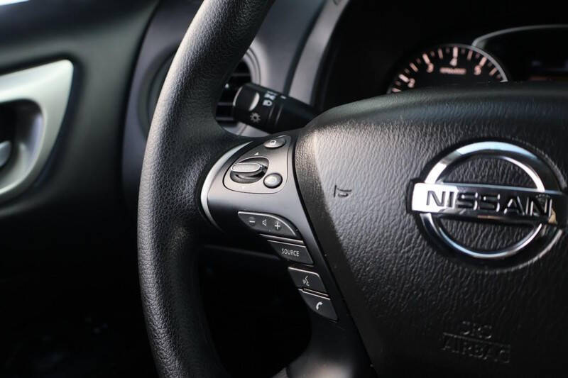 2019 Nissan Pathfinder S