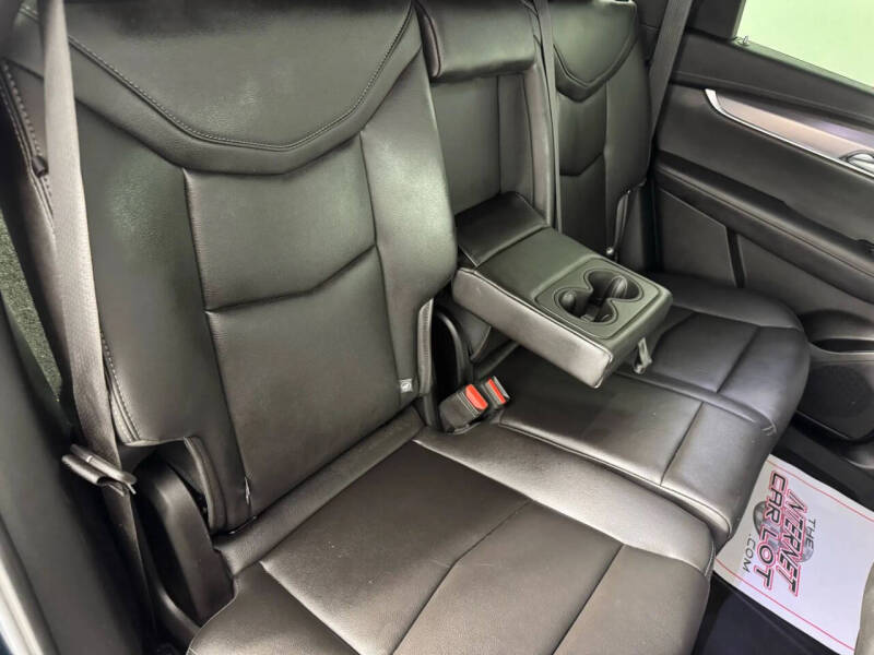 2025 Cadillac XT5 Luxury