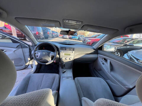 2011 Toyota Camry LE