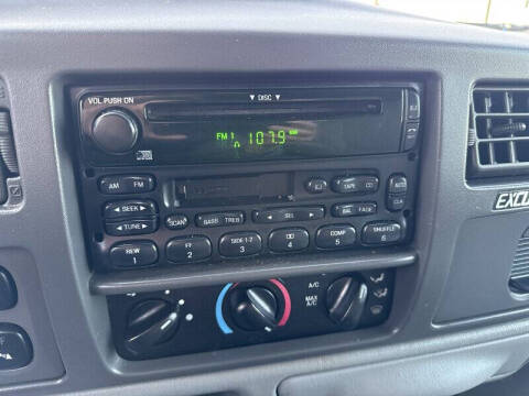 2003 Ford Excursion XLT