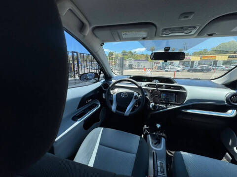 2012 Toyota Prius c
