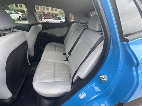 2022 Hyundai Kona SEL