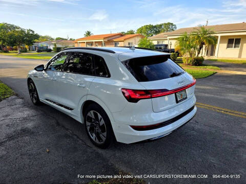 2021 Audi e-tron quattro Premium