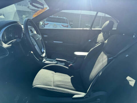 2011 Chrysler 200 Touring