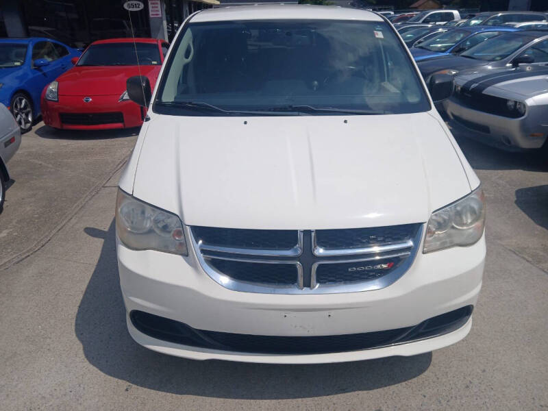 2013 Dodge Grand Caravan for sale at Auto Space LLC in Norfolk VA