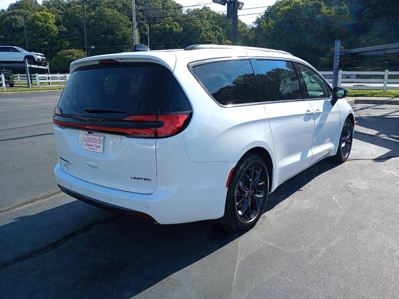 2026 Chrysler Pacifica Limited