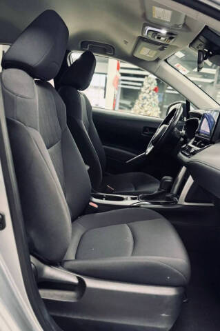 2023 Toyota Corolla Cross LE