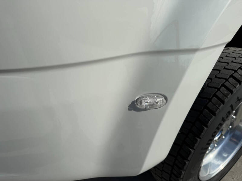 2026 Ford F-450 Super Duty Platinum