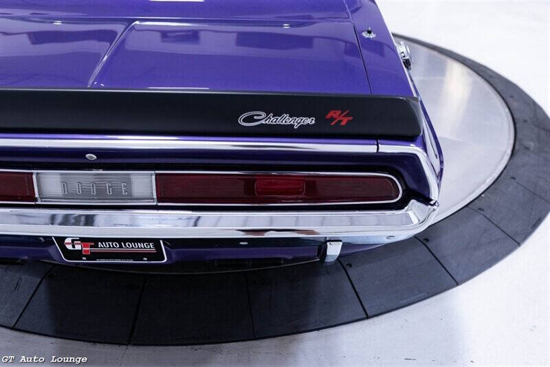 1970 Dodge Challenger 26