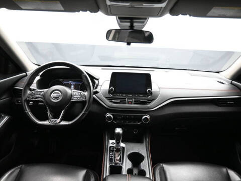 2020 Nissan Altima 2.5 SR