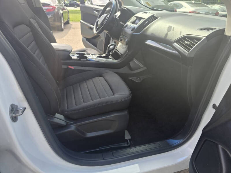 2017 Ford Edge SE