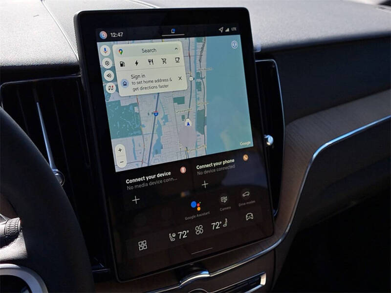 2026 Volvo XC60 T8 Plus