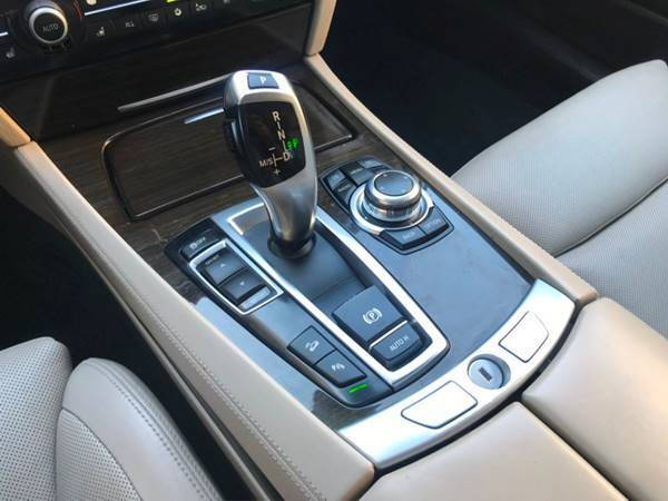 2011 BMW 7 Series 750Li xDrive