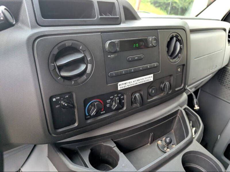 2019 Ford E-Series E-450 SD