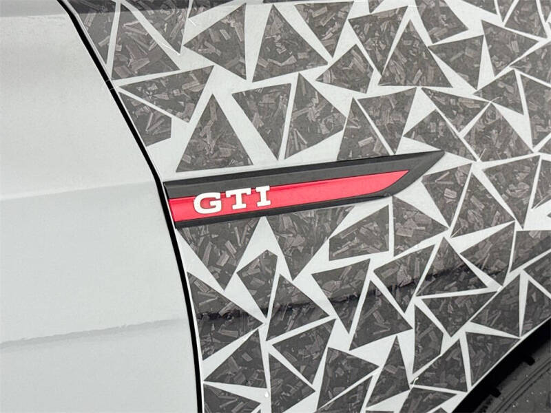 2022 Volkswagen Golf GTI SE