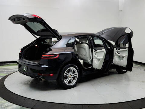 2016 Porsche Macan S