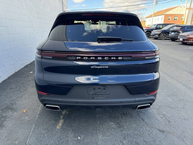 2024 Porsche Cayenne