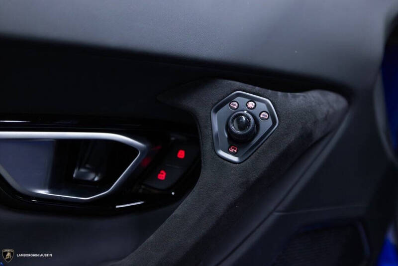 2023 Lamborghini Huracan Tecnica