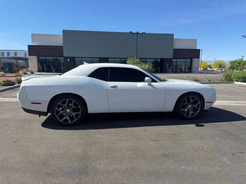 2015 Dodge Challenger SXT