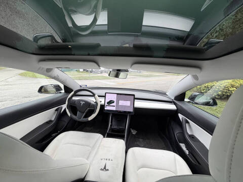 2020 Tesla Model 3 Standard Range Plus