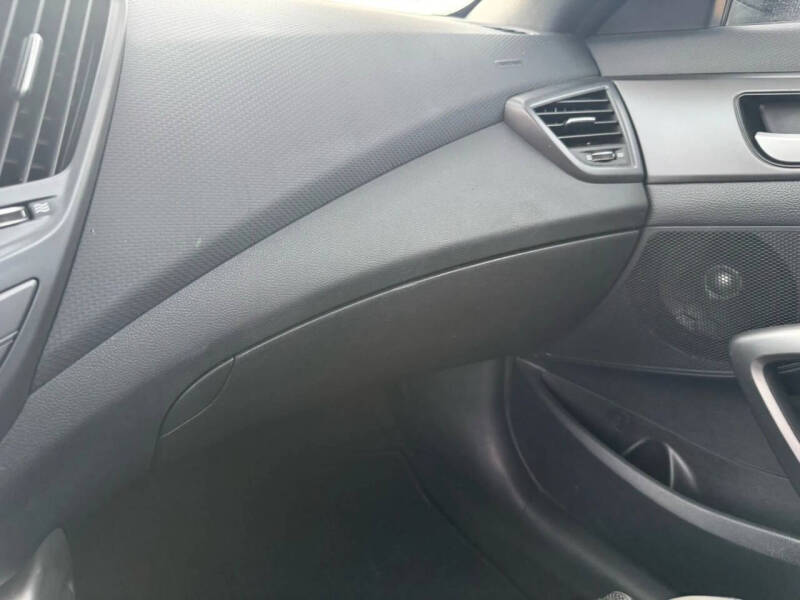 2016 Hyundai Veloster