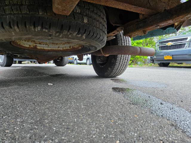 2005 Ford E-Series E-350 SD