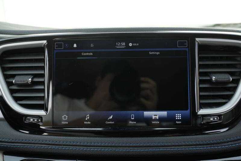 2021 Chrysler Pacifica Touring