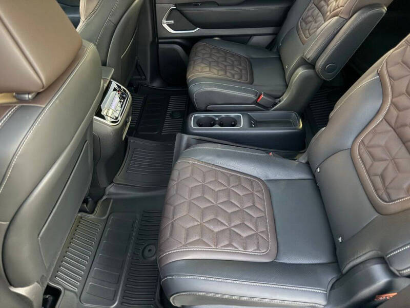 2025 Nissan Armada Platinum Reserve