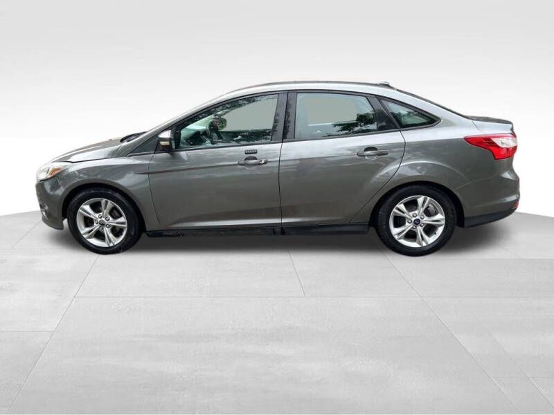 Used 2014 Ford Focus SE with VIN 1FADP3F27EL194478 for sale in Maysville, KY