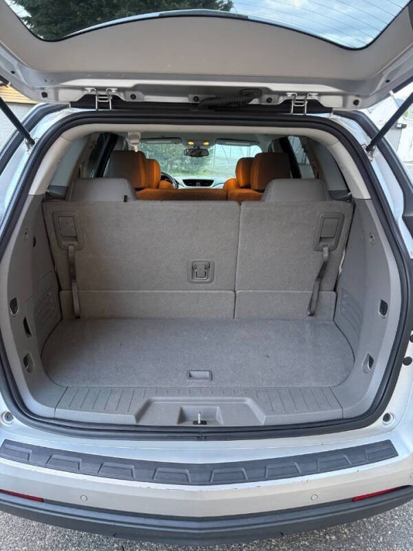 2017 Chevrolet Traverse LT