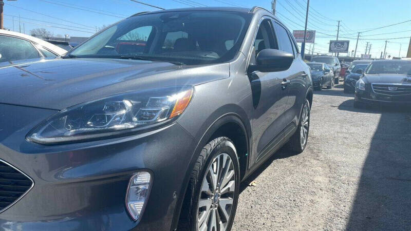 2021 Ford Escape Titanium