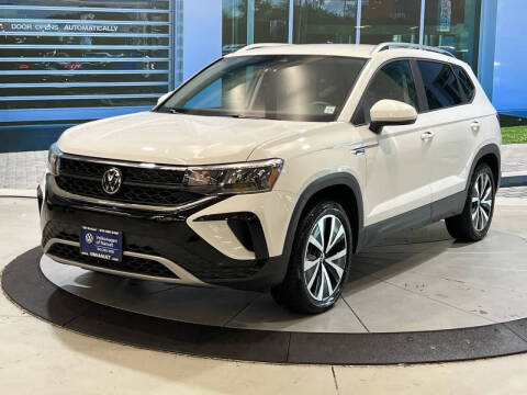 2023 Volkswagen Taos SE 4Motion
