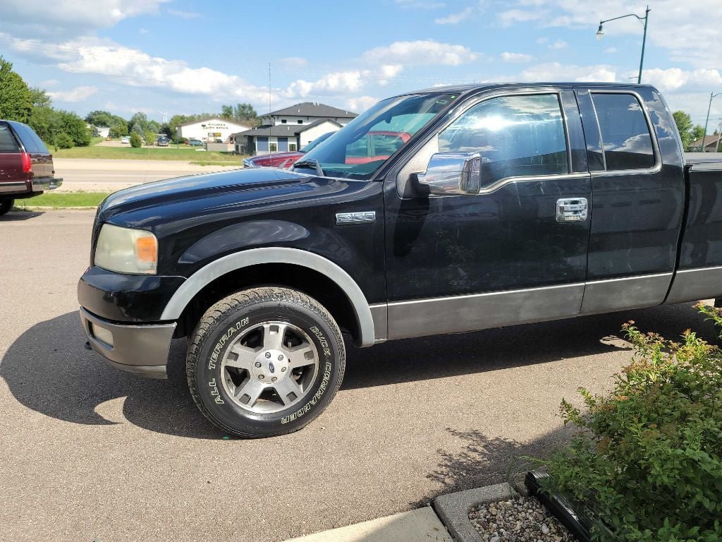 2004 Ford F-150 21