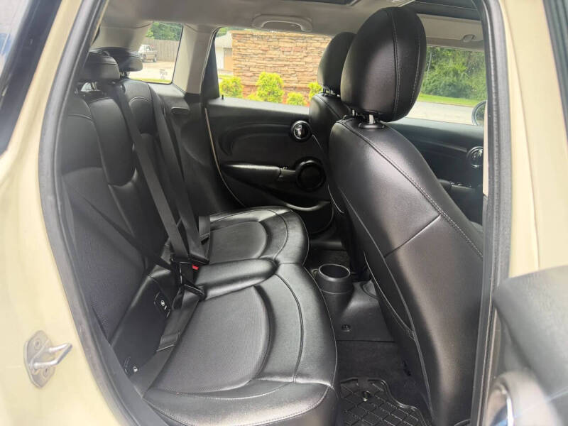 2015 MINI Hardtop 4 Door Cooper