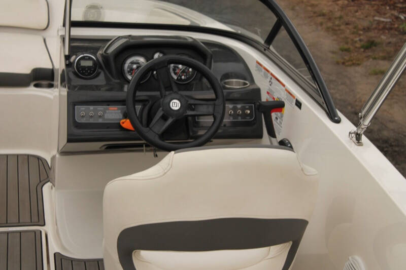 2018 Bayliner VR5 Bowrider