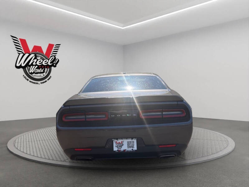 2020 Dodge Challenger SXT