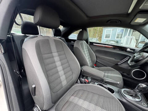 2013 Volkswagen Beetle Turbo Fender Edition