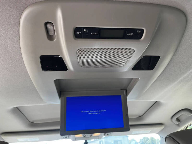 2012 Nissan Quest
