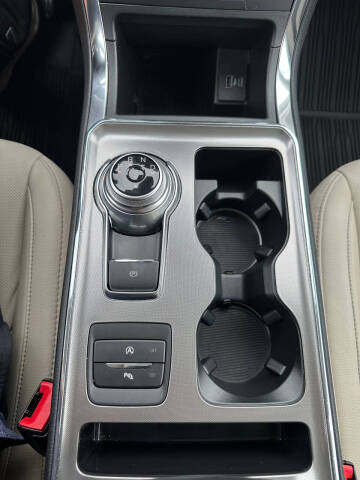 2022 Ford Edge Titanium