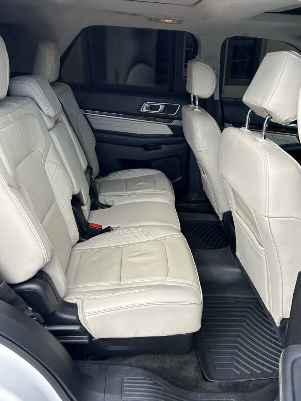 2016 Ford Explorer Platinum