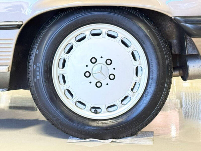 1989 Mercedes-Benz 560-Class 560 SL