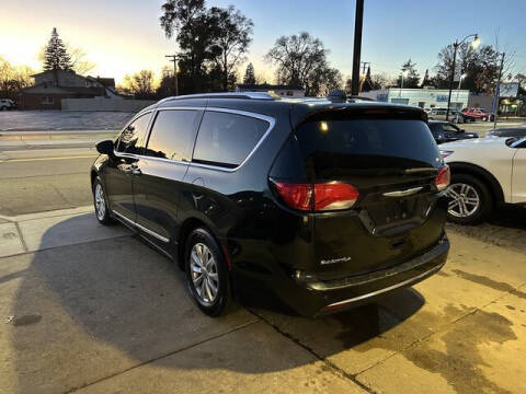 2018 Chrysler Pacifica Touring L