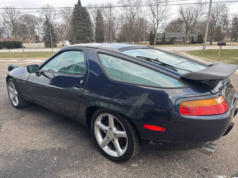1987 Porsche 928 S4
