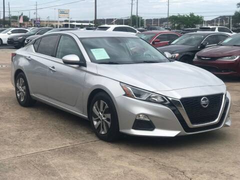 2020 Nissan Altima for sale at Discount Auto Company in Houston TX