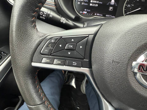 2019 Nissan Kicks SR