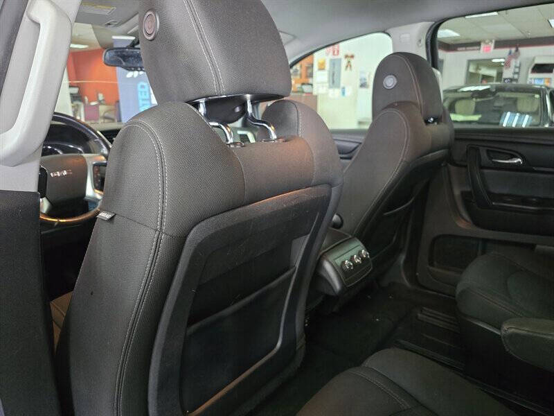 2016 GMC Acadia SLE-2