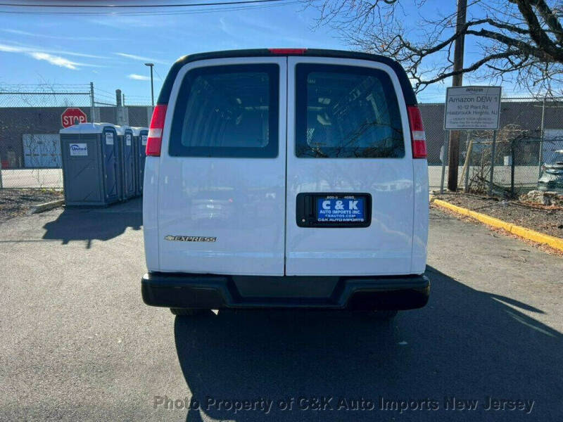 2021 Chevrolet Express 2500