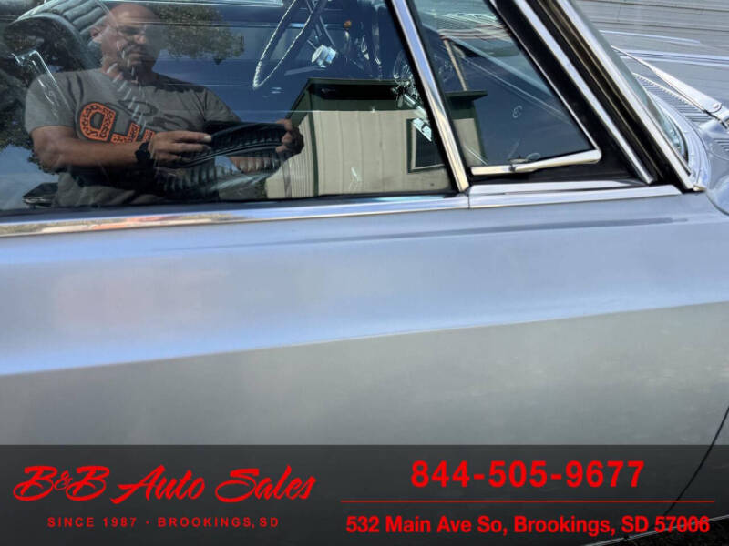 1965 Oldsmobile Starfire